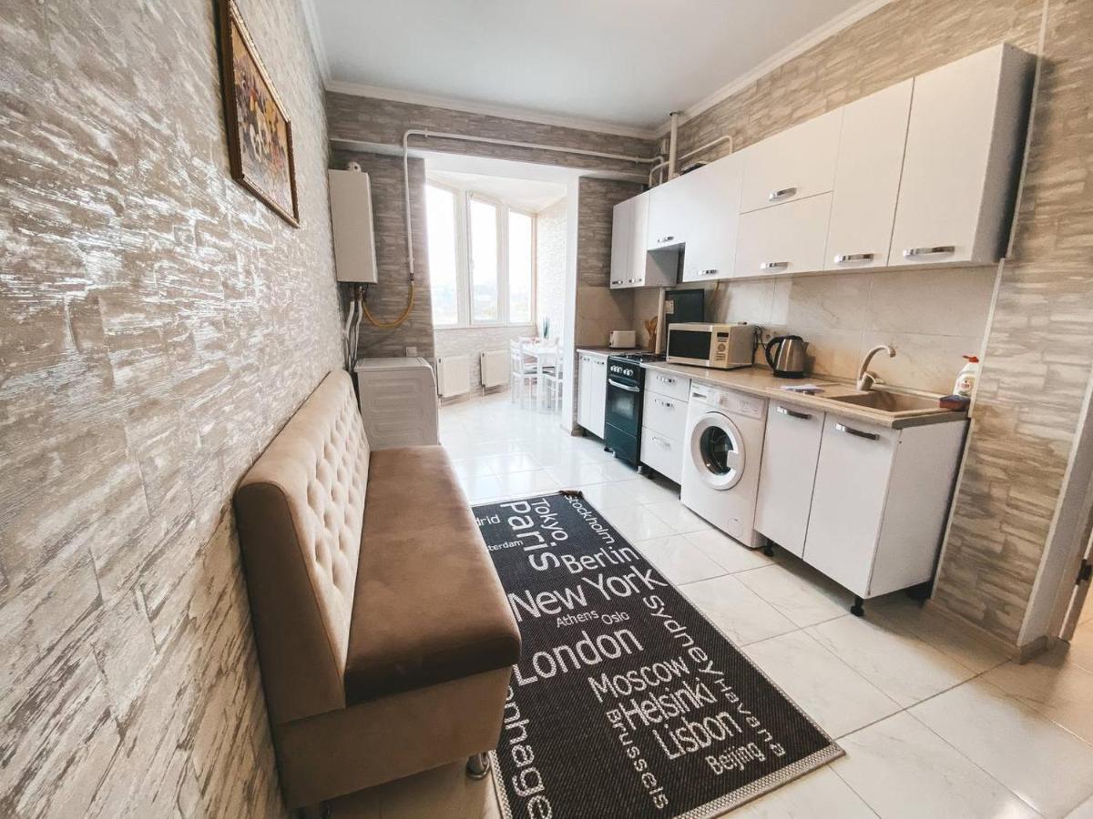 Luxury Sky Apartment Chisinau Luaran gambar